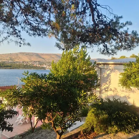 Cosy Terrace Grebaštica